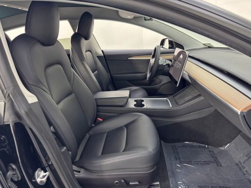 Used 2022 Tesla Model 3 image 16