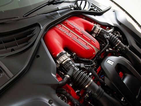 Certified 2025 Ferrari 12Cilindri RWD image 28