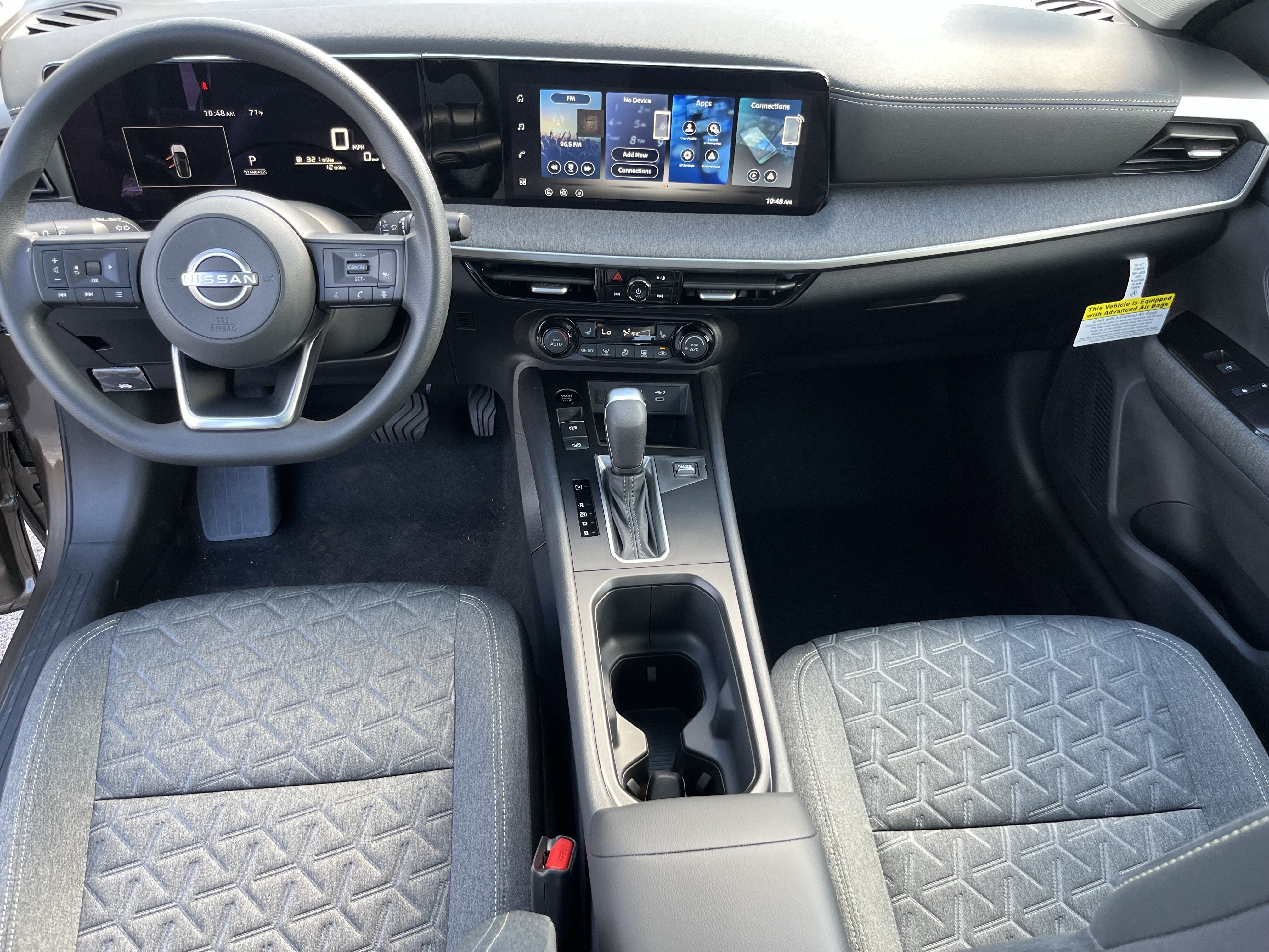 New 2026 Nissan Kicks SV w/ SV Premium Package AWD/4WD image 18