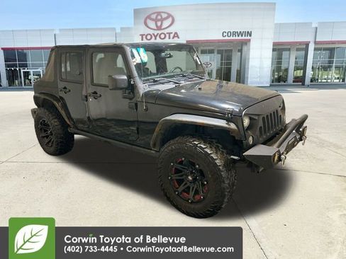 Used 2016 Jeep Wrangler Unlimited Rubicon image 1