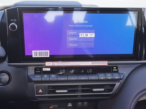 Certified 2026 Toyota Camry Hybrid w/ Multimedia Upgrade Package FWD image 14