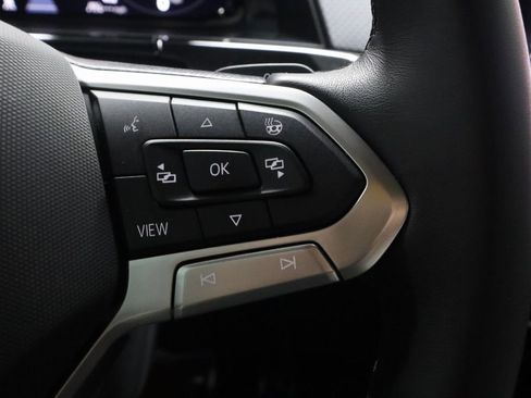 Used 2025 Volkswagen Atlas Cross Sport SEL R-Line image 29