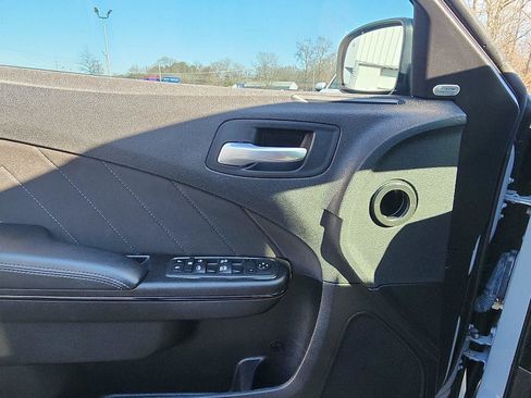 Used 2022 Dodge Charger SXT w/ Blacktop Package image 18