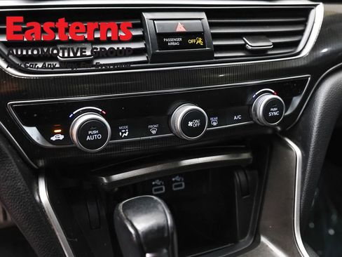 Used 2022 Honda Accord Sport image 19