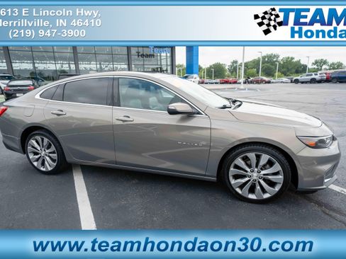 Used 2018 Chevrolet Malibu Premier w/ Premier Sun and Wheel Package FWD image 1