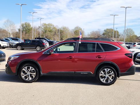 Used 2022 Subaru Outback Limited image 6