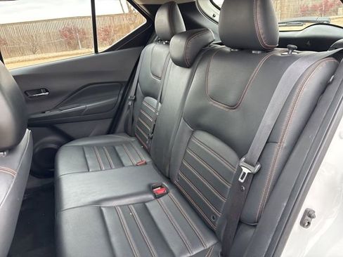 Used 2019 Nissan Kicks SR w/ SR Premium Package image 19