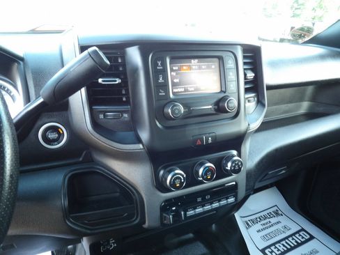 Used 2021 RAM 5500 Tradesman w/ Chrome Appearance Group RWD image 23