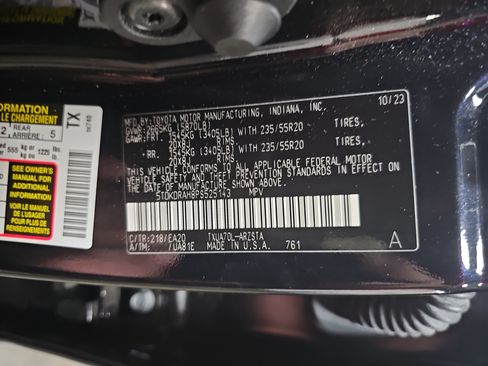 Used 2023 Toyota Highlander XSE FWD image 39