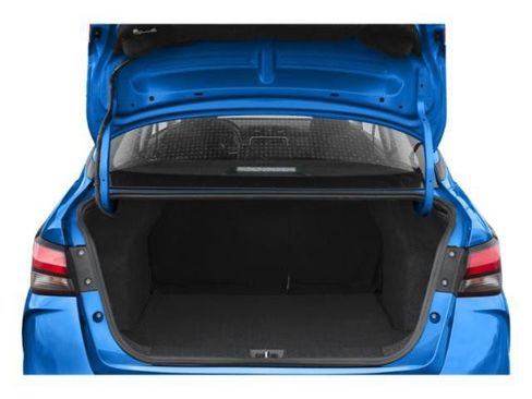 Used 2020 Nissan Versa SR image 14