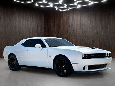 Used 2022 Dodge Challenger R/T Scat Pack RWD image 1