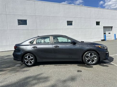 Used 2019 Kia Forte LXS image 6