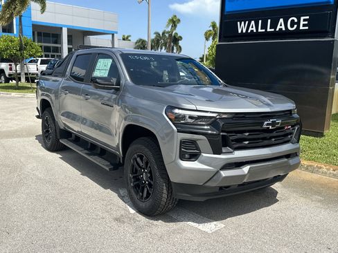 New 2025 Chevrolet Colorado Z71 w/ Midnight Edition image 4