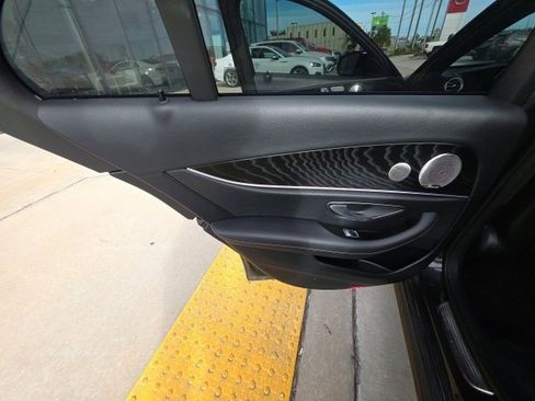 Used 2022 Mercedes-Benz E 350 Sedan image 22