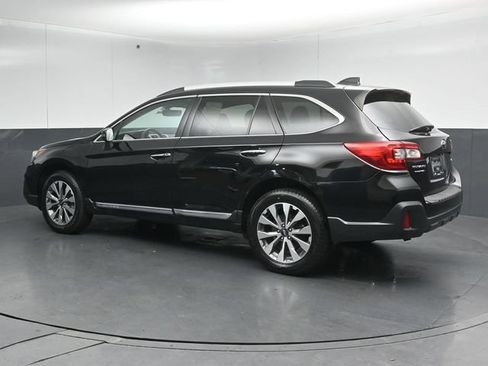 Used 2019 Subaru Outback 2.5i Touring w/ Popular Package #3A AWD/4WD image 5