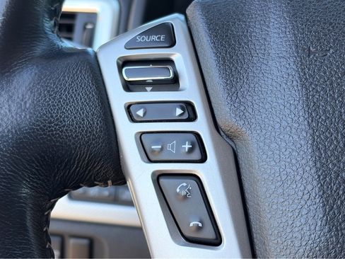 Used 2017 Nissan Titan PRO-4X image 12