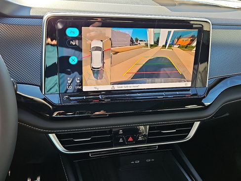 New 2026 Volkswagen Atlas Cross Sport SEL Premium R-Line image 18