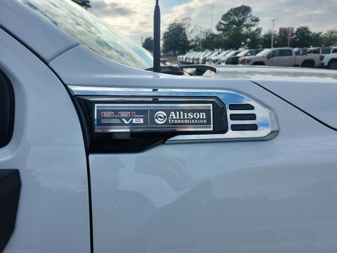 New 2026 GMC Sierra 2500 Pro image 10