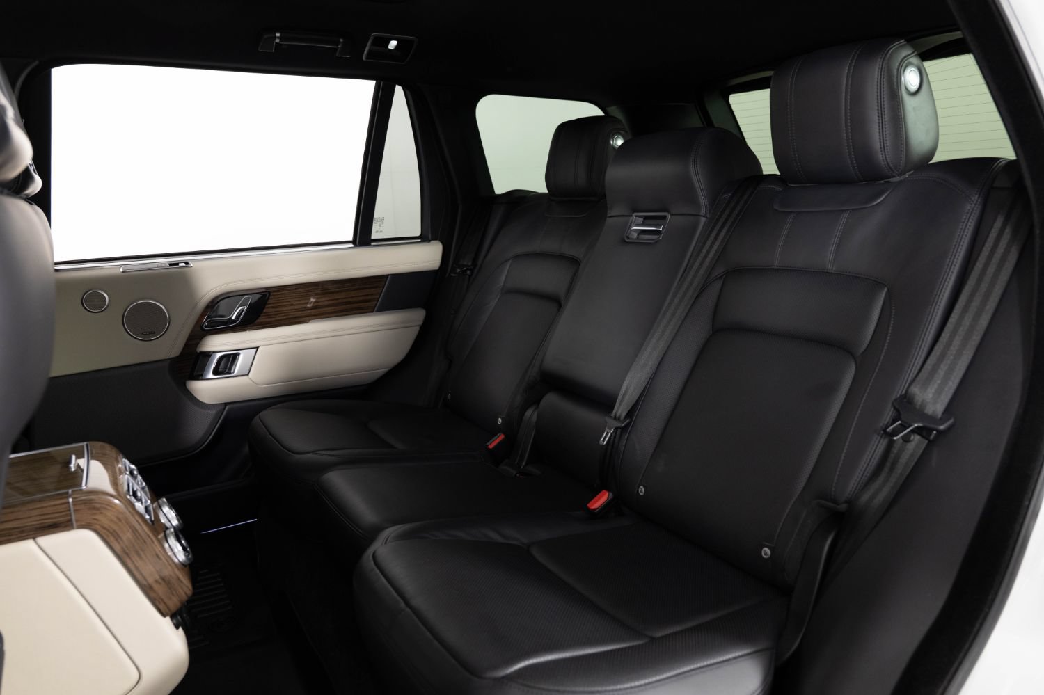 Used 2019 Land Rover Range Rover Long Wheelbase Supercharged AWD/4WD image 17