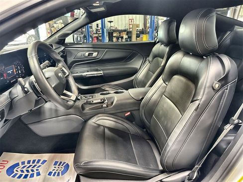Used 2025 Ford Mustang GT Premium w/ GT Performance Package image 12