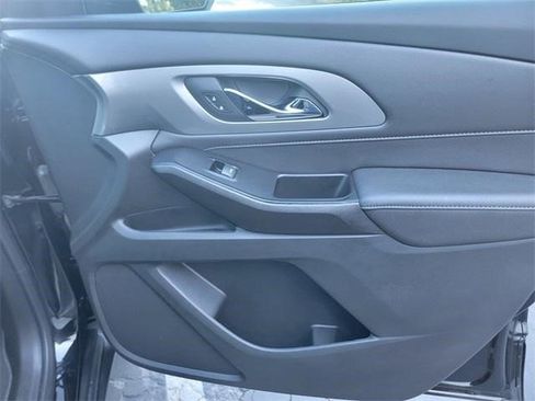 Certified 2023 Chevrolet Traverse LT image 19