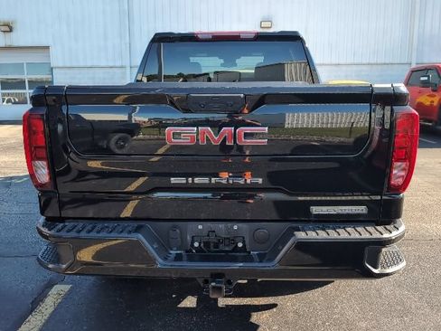 Used 2024 GMC Sierra 1500 Elevation AWD/4WD image 2