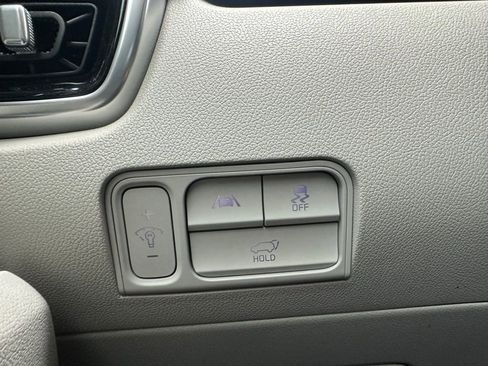 Used 2023 Kia Sorento SX Prestige w/ Panoramic Sunroof Package image 12