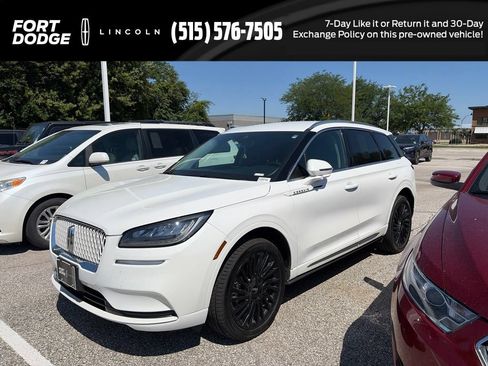 Used 2022 Lincoln Corsair Reserve AWD/4WD image 1