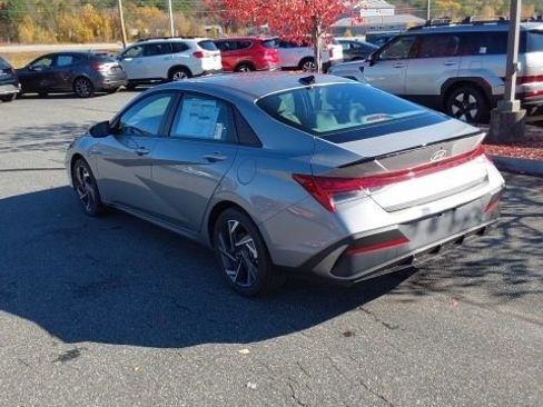New 2025 Hyundai Elantra SEL w/ Cargo Package image 4