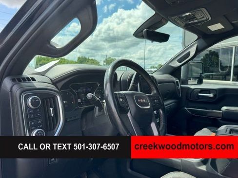Used 2020 GMC Sierra 2500 AT4 w/ AT4 Premium Package AWD/4WD image 8