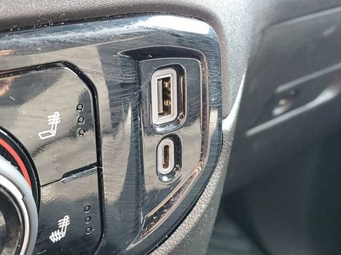 Used 2023 Chevrolet Silverado 1500 LT AWD/4WD image 20