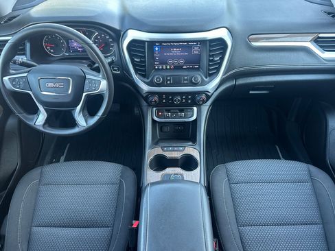 Used 2023 GMC Acadia SLE image 14