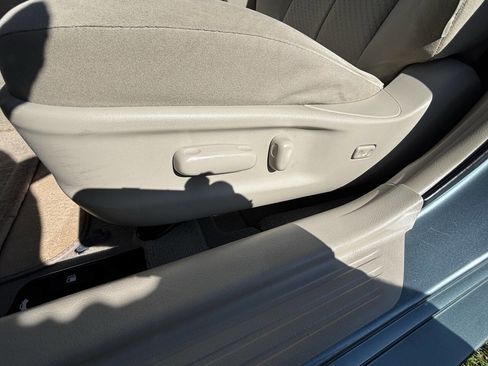 Used 2009 Toyota Camry LE image 23