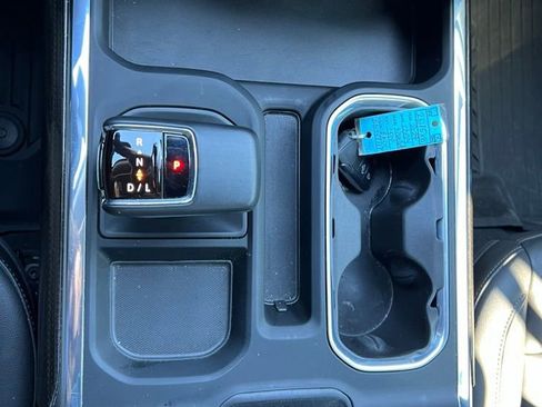 Used 2024 Chevrolet Silverado 1500 LT Trail Boss w/ Convenience Package II image 16