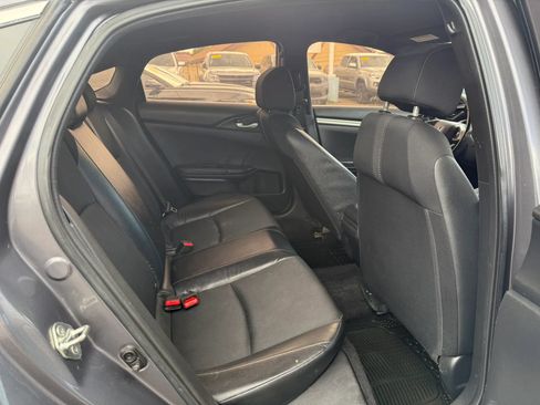 Used 2019 Honda Civic Sport image 14