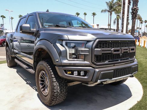Used 2019 Ford F150 Raptor w/ Equipment Group 802A Luxury AWD/4WD image 24