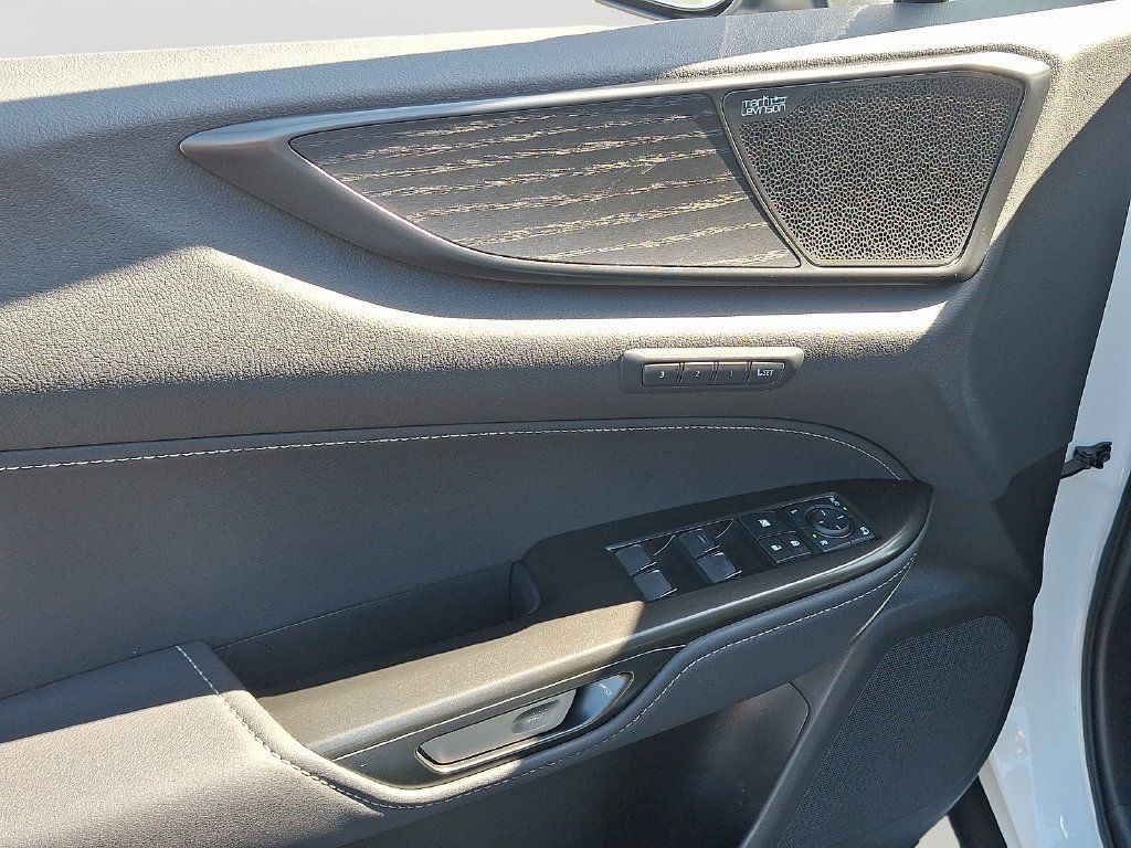 Used 2026 Lexus NX 450h+ AWD w/ Luxury Package image 13