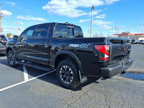 Used 2024 Nissan Titan PRO-4X w/ Pro-4x Convenience Package image 6