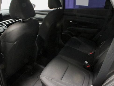Used 2025 Hyundai Tucson SE FWD image 20