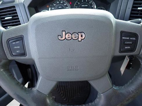 Used 2006 Jeep Grand Cherokee Limited AWD/4WD image 16