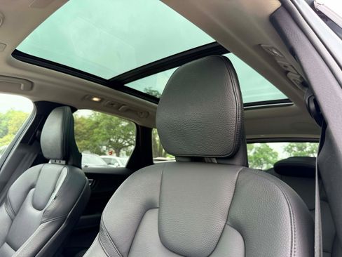 Certified 2023 Volvo XC60 B5 Plus w/ Protection Package Premier FWD image 12