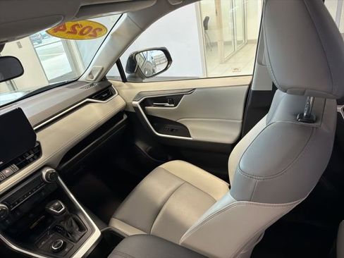 Used 2024 Toyota RAV4 XLE Premium w/ Weather Package image 31