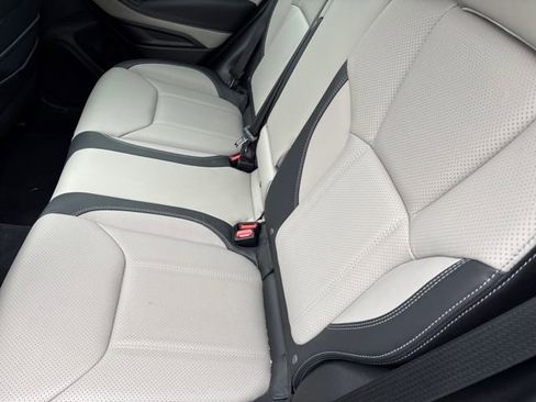 Used 2022 Subaru Forester Limited w/ Popular Package #3 image 8