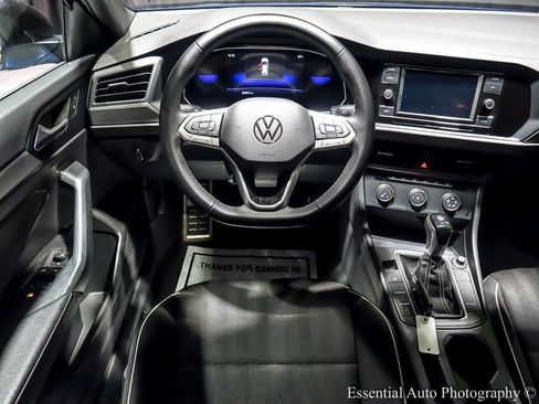 Used 2024 Volkswagen Jetta Sport image 17