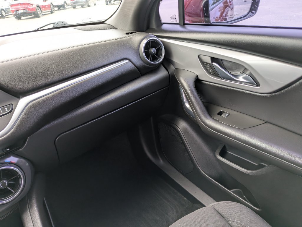 Used 2021 Chevrolet Blazer LT FWD image 18