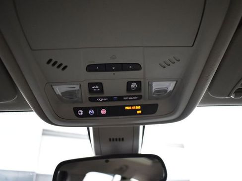 Used 2018 Buick Regal Essence w/ Driver Confidence Package #1 image 27