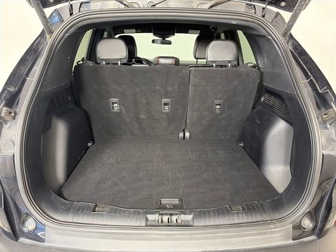 Used 2025 Ford Escape ST-Line Select AWD/4WD image 27