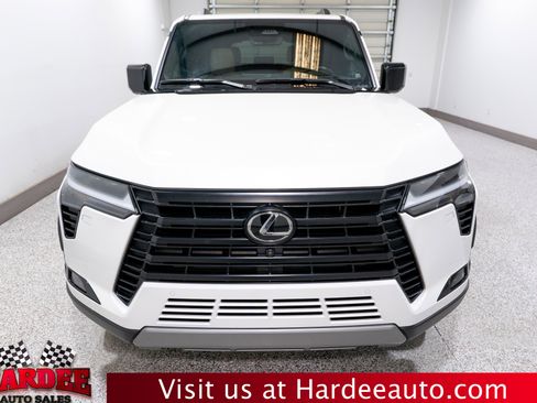 Used 2024 Lexus GX 550 image 7