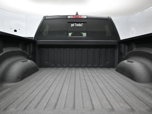 Used 2020 RAM 1500 Rebel w/ Rebel Level 2 Equipment Group AWD/4WD image 7