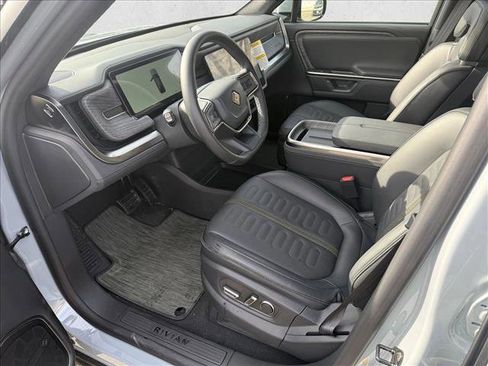 Used 2026 Rivian R1S Adventure image 9